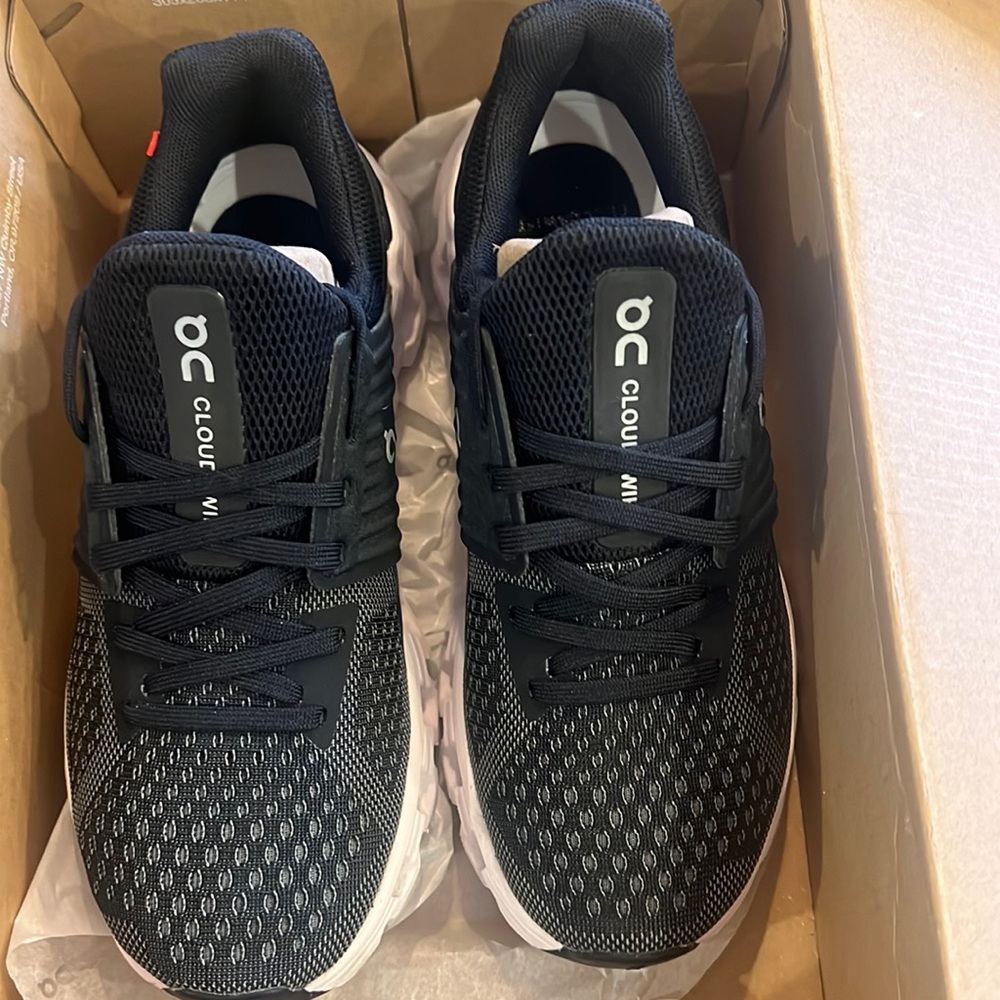 On Cloudswift Women’s Black Rock Athletic Training Running Walking Size 5 NIB